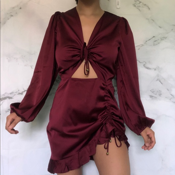 Princess Polly Dresses & Skirts - Boutique Satin Cinched Dress